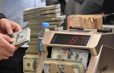 الدولار يحلق في أسواق بغداد متجاوزا حاجز الـ 149