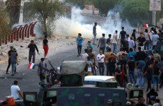 الاندبندنت… عشرات القتلى والاف الجرحى وتحالف (سائرون_الفتح) لن يتخلى عن عبد المهدي