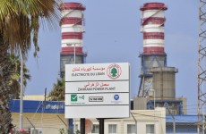 وزير الطاقة اللبناني يحذر من "عتمة شاملة بعد 3 أيام"