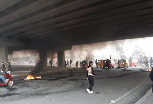عمليات بغداد تعلن اعتقال مجموعة حاولت قطع الطريق اسفل جسر محمد القاسم